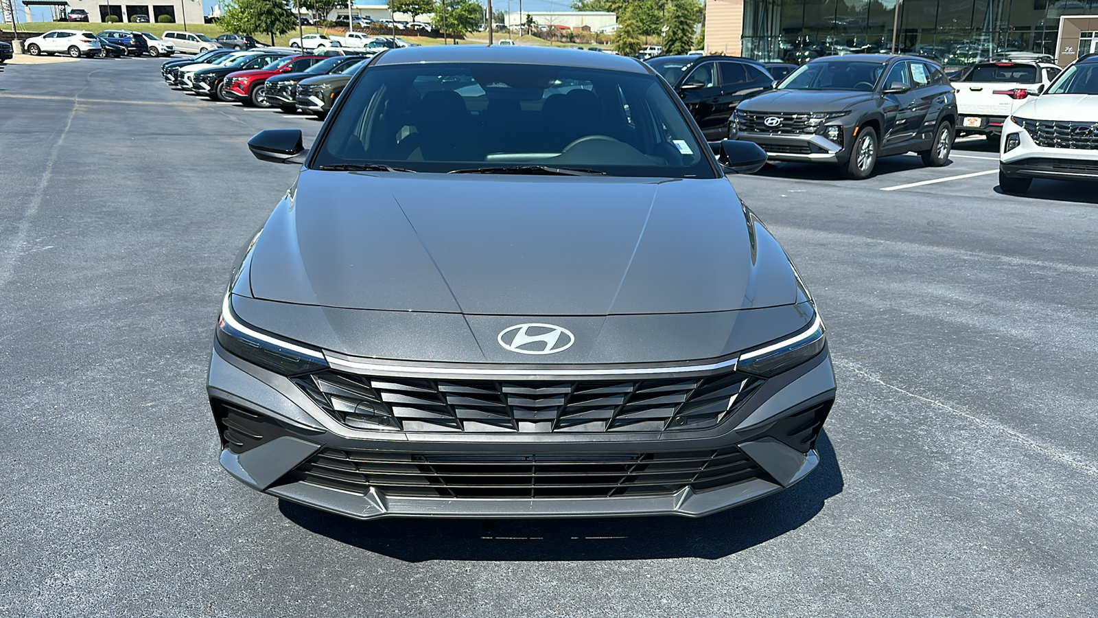 2025 Hyundai Elantra  2