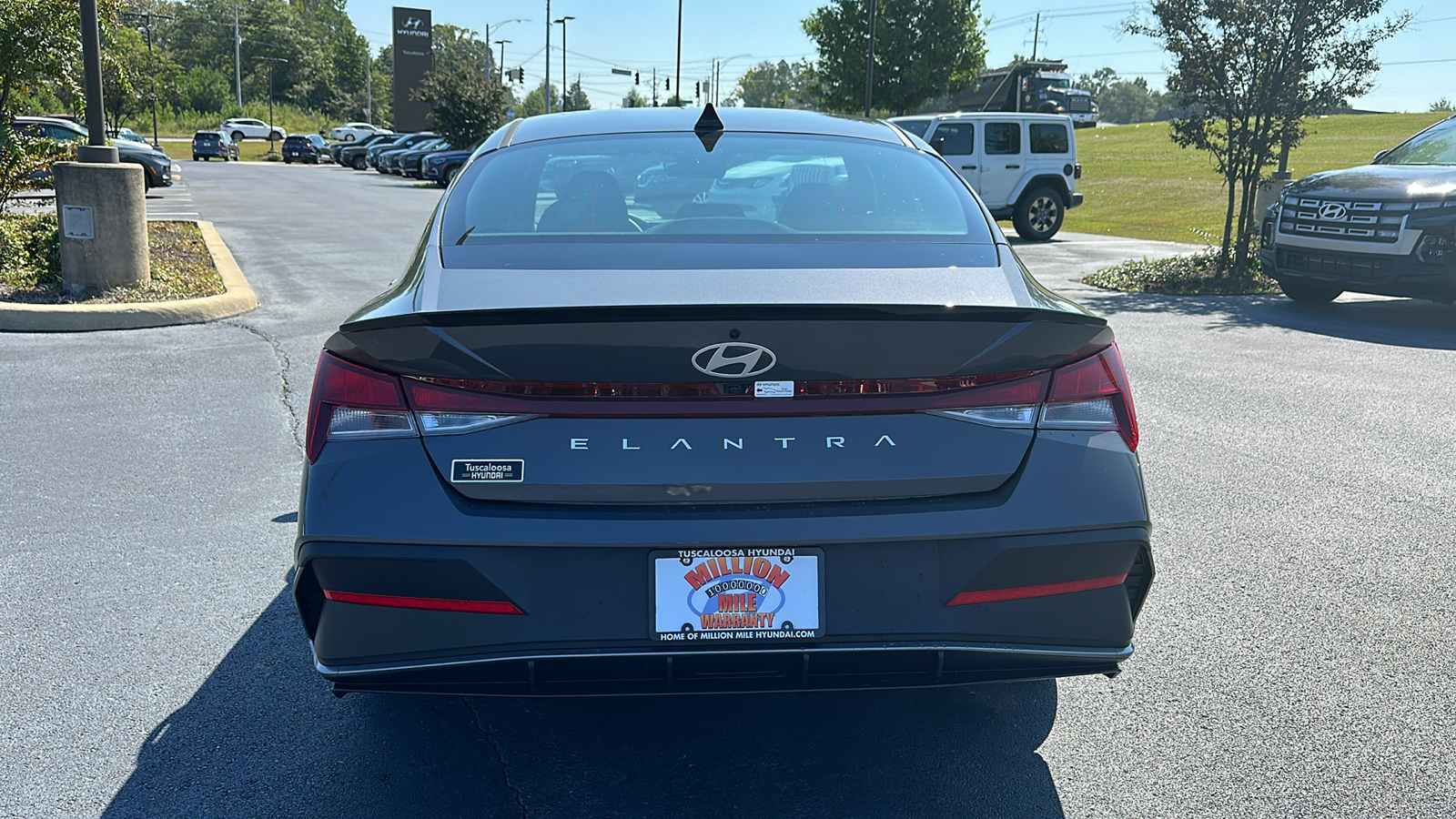 2025 Hyundai Elantra  6