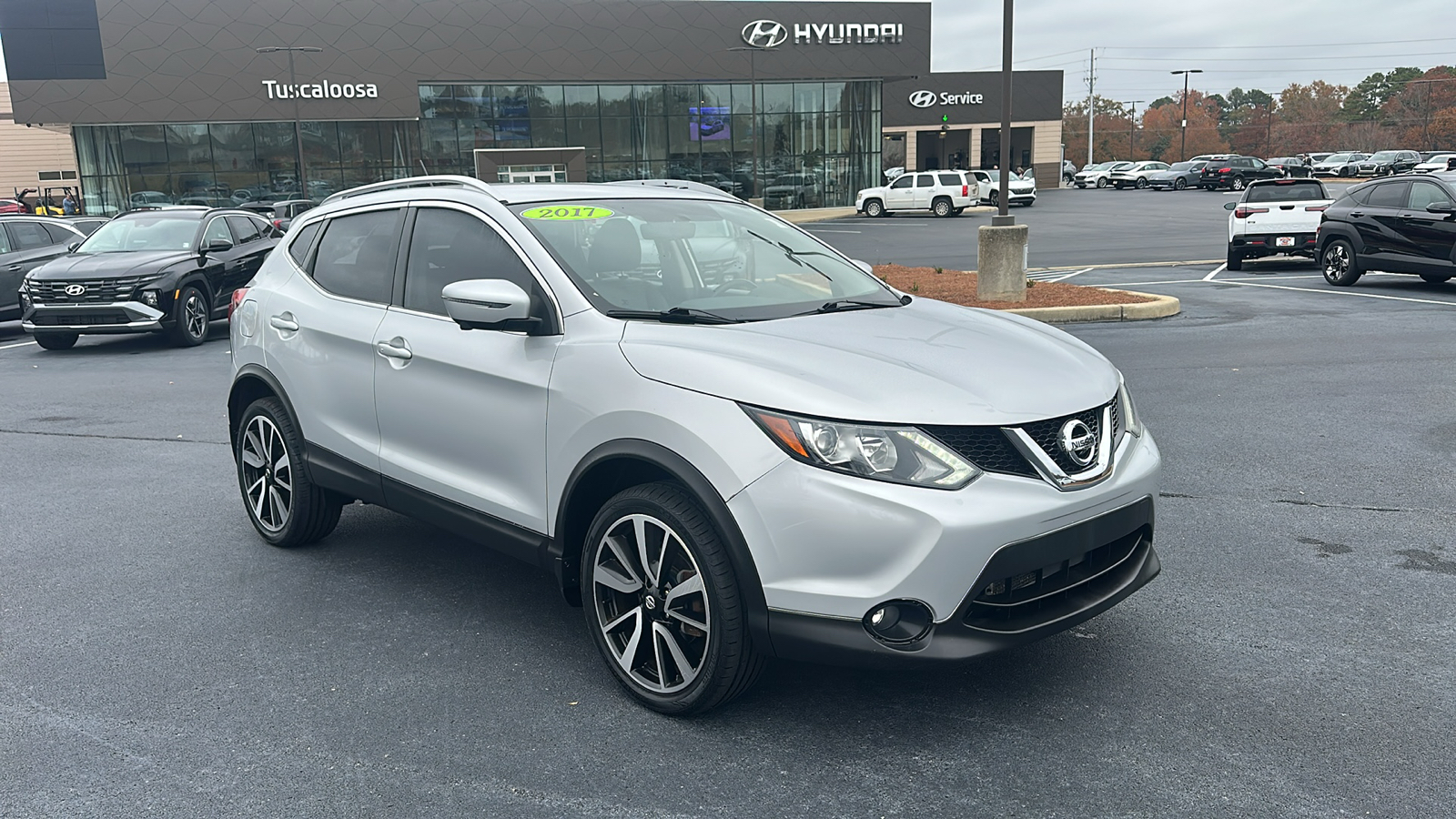 2017 Nissan Rogue Sport  1