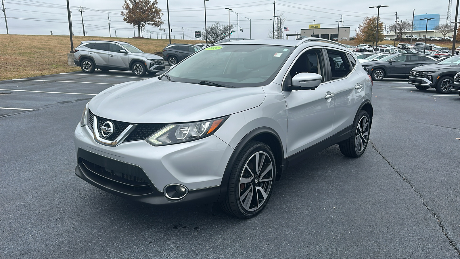 2017 Nissan Rogue Sport  3