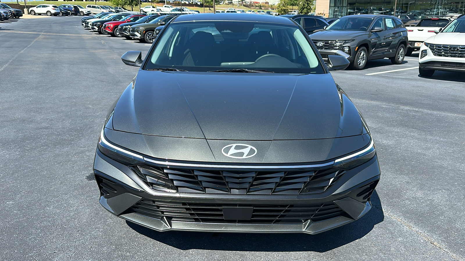 2025 Hyundai Elantra  2