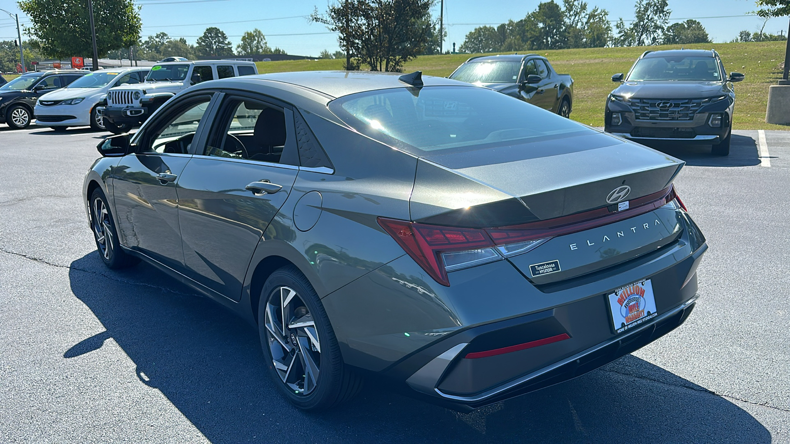 2025 Hyundai Elantra  5