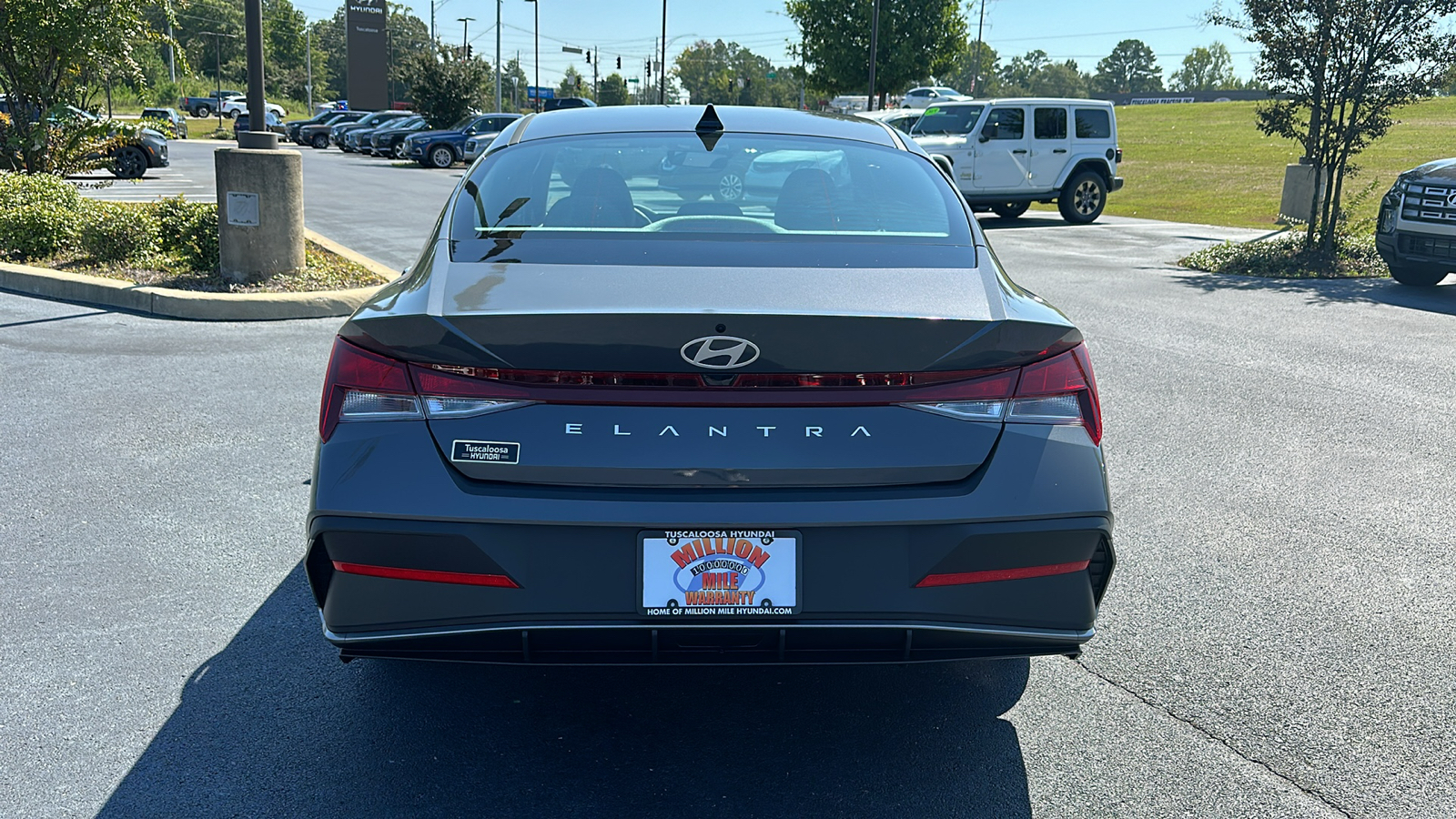 2025 Hyundai Elantra  6