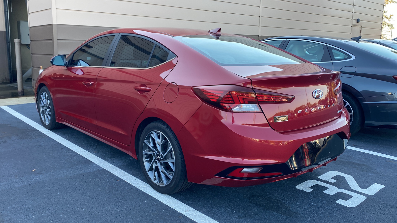 2019 Hyundai Elantra  4