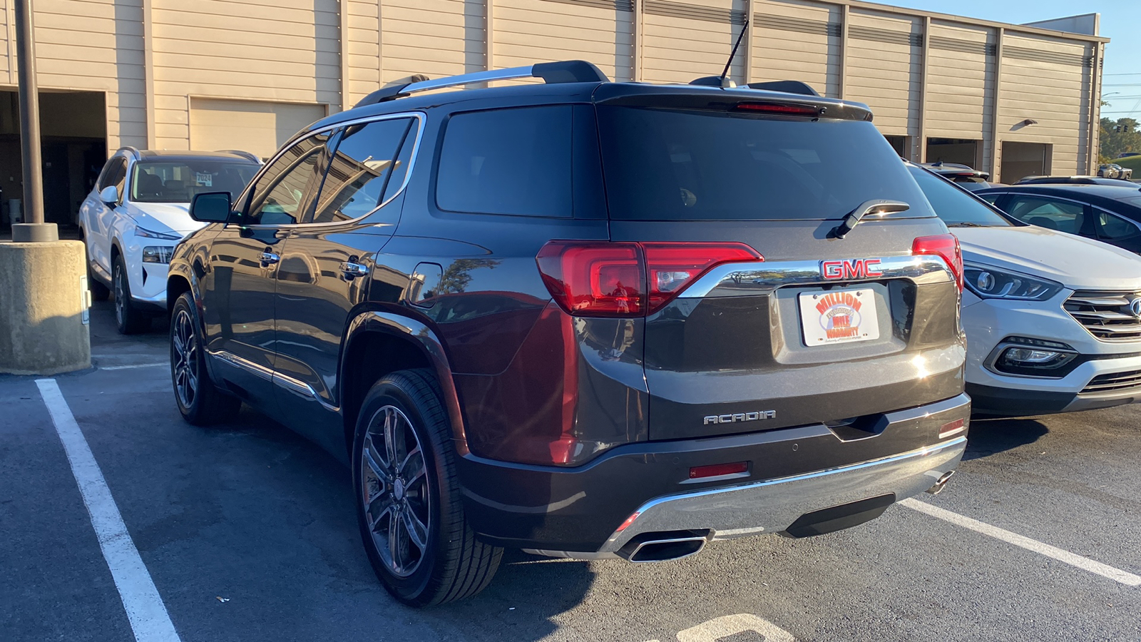 2017 GMC Acadia  3