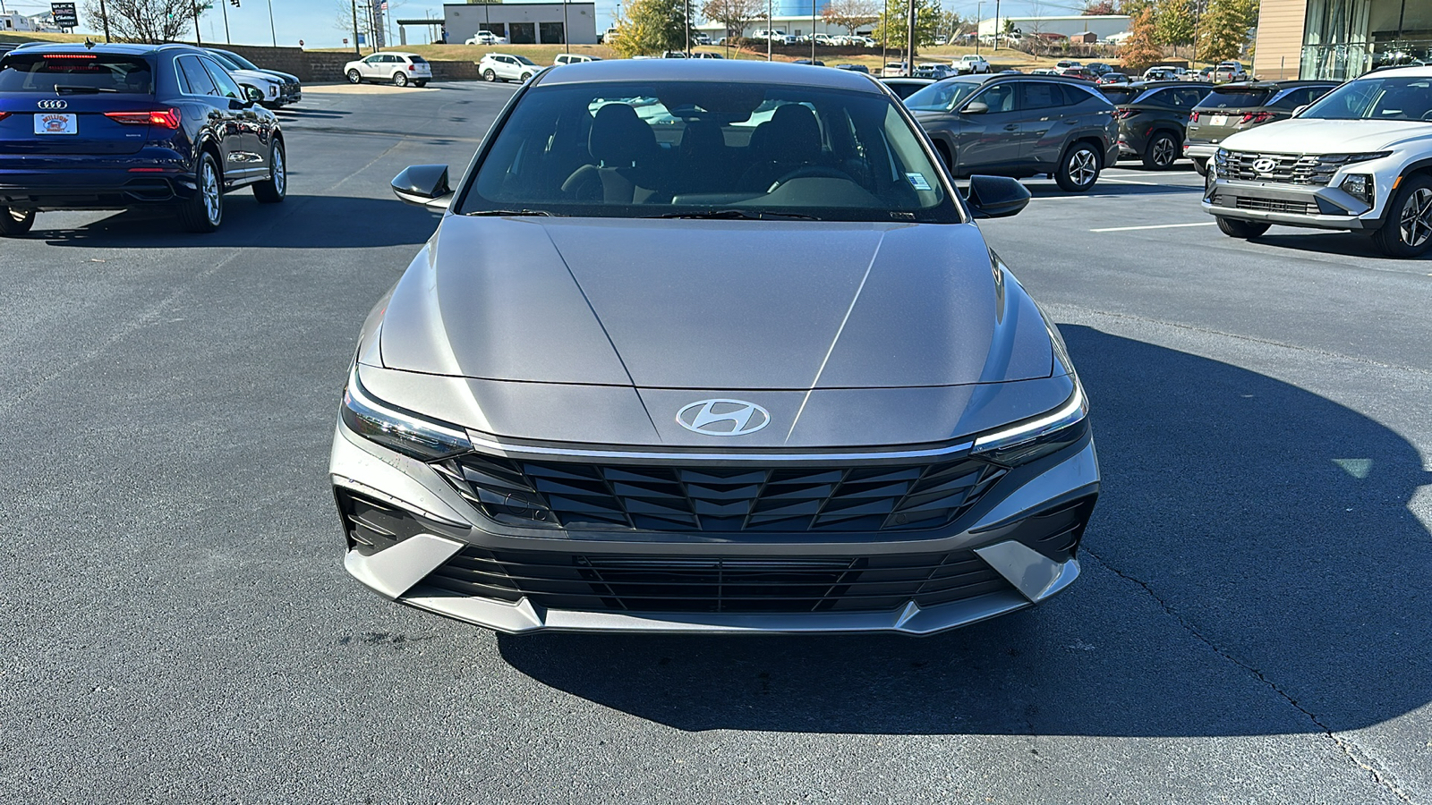 2025 Hyundai Elantra  3