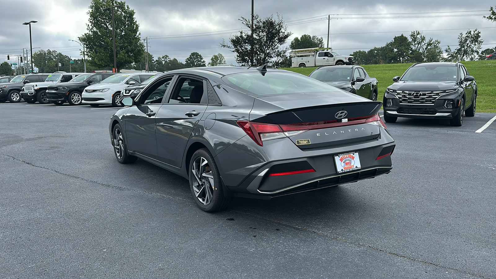 2025 Hyundai Elantra  5