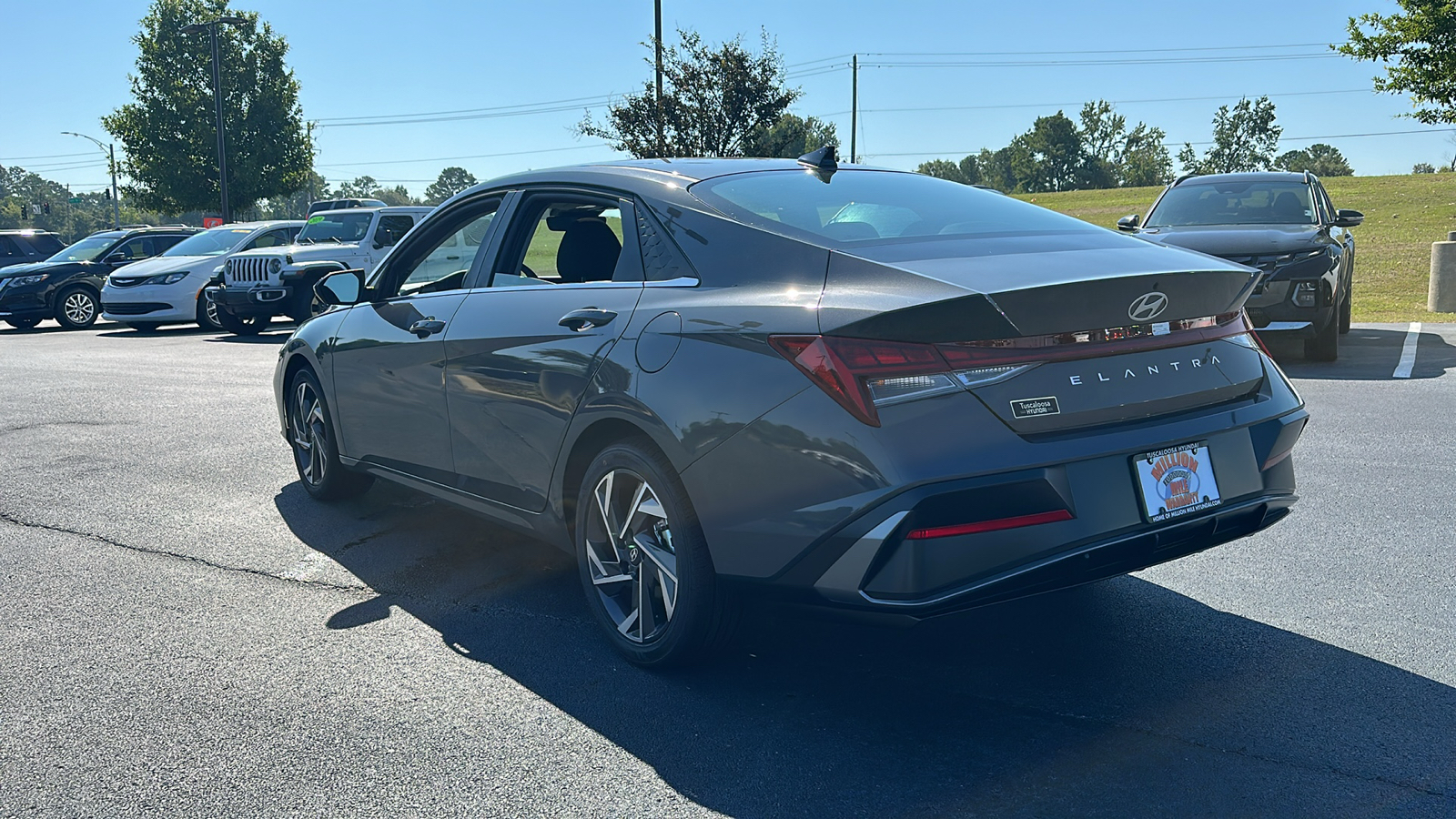 2025 Hyundai Elantra  5