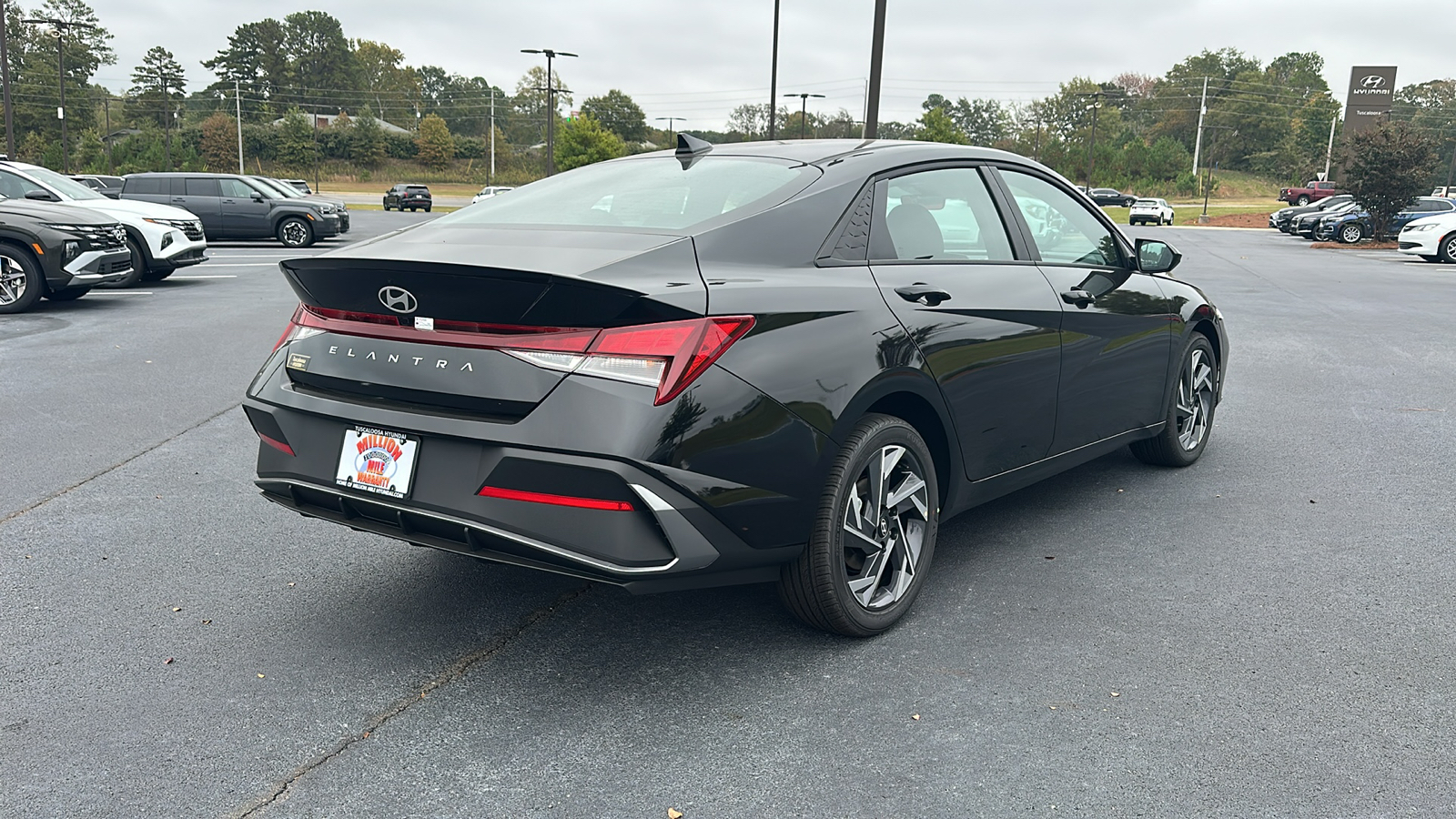 2025 Hyundai Elantra  7