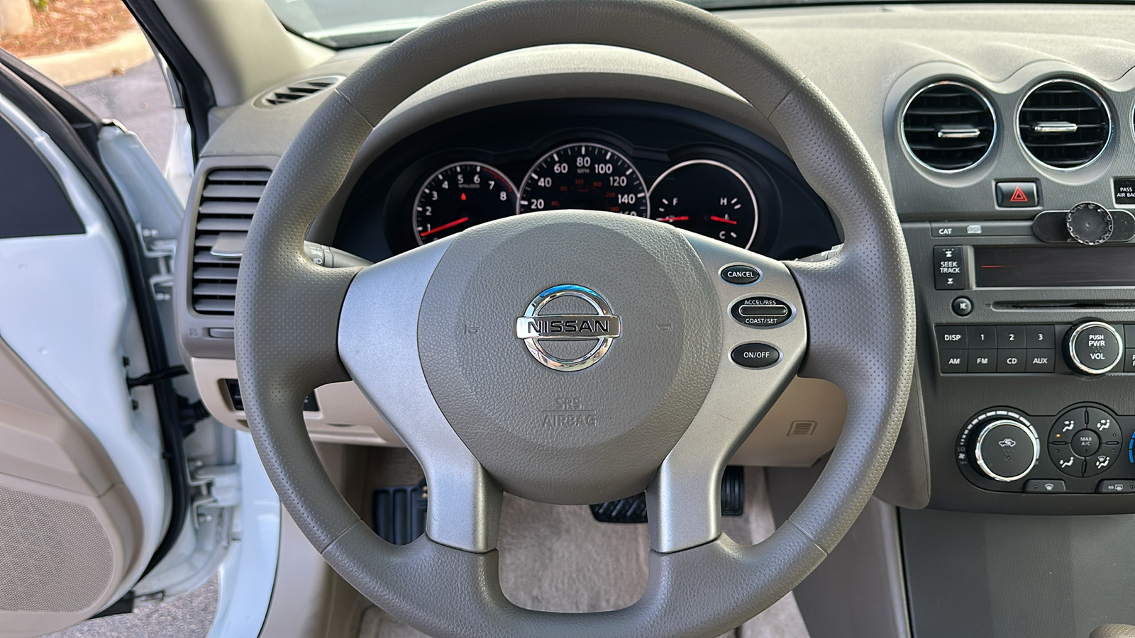 2012 Nissan Altima  15