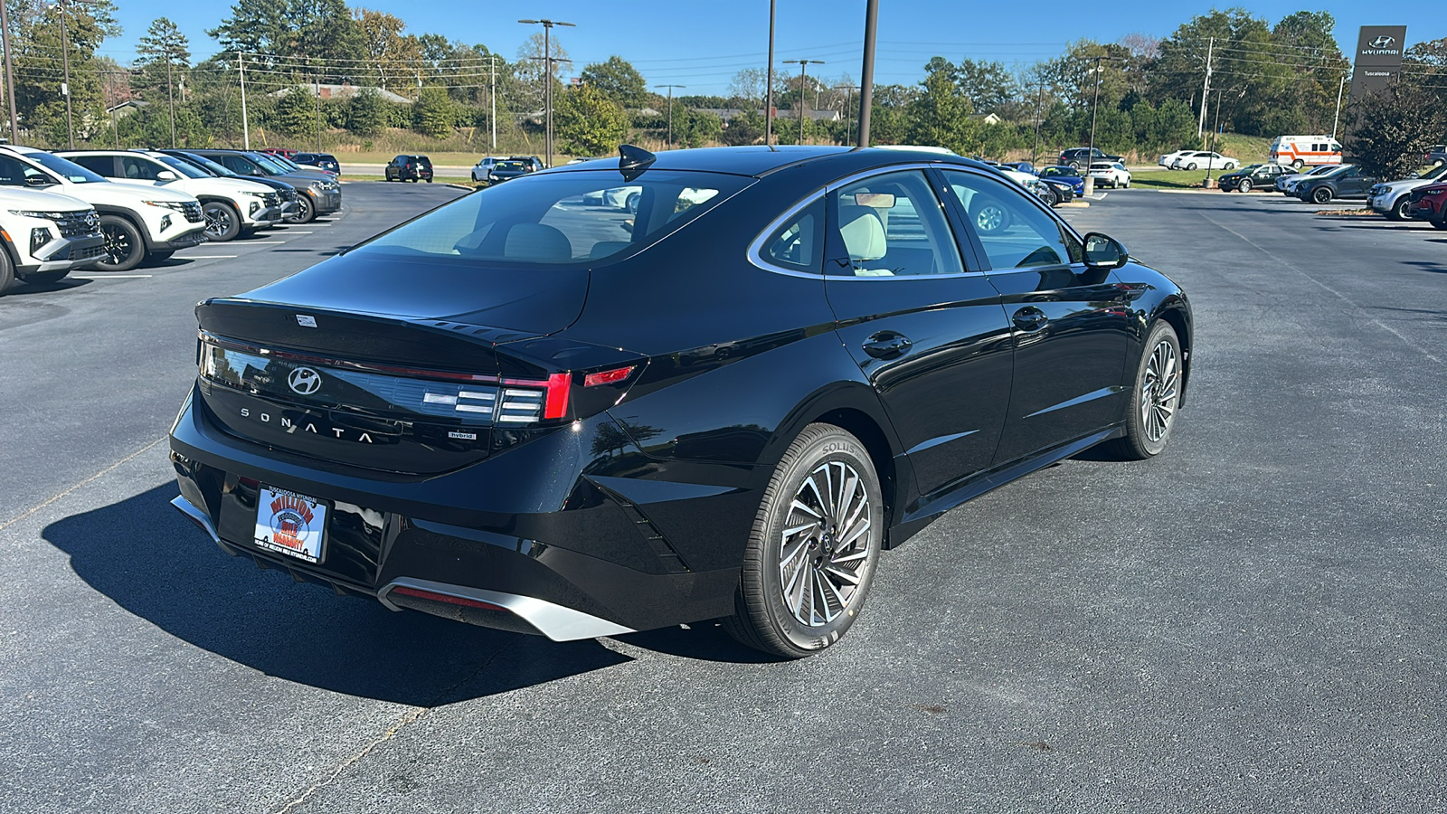 2025 Hyundai Sonata Hybrid  7