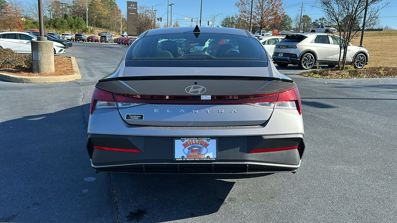 2025 Hyundai Elantra  6