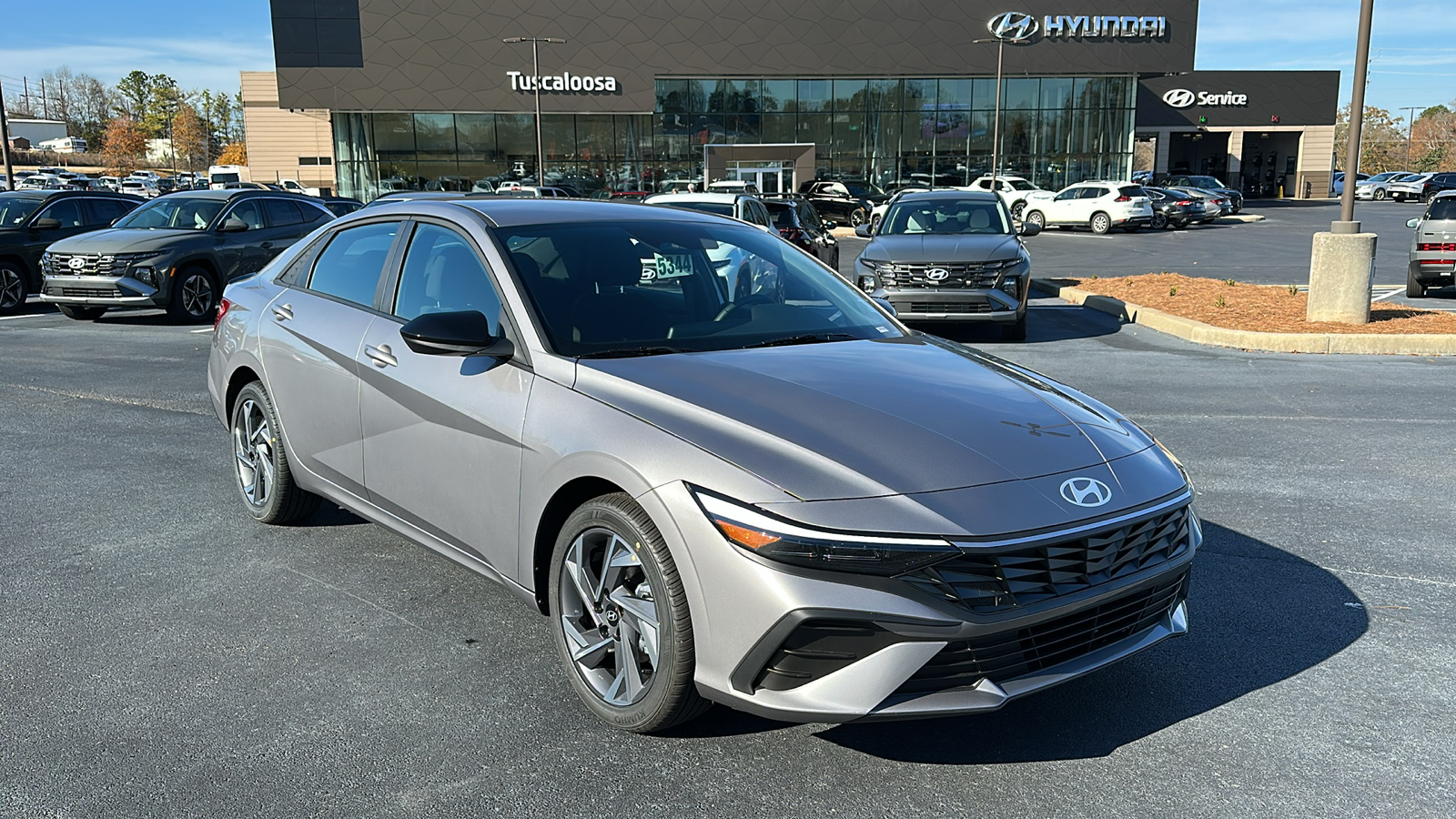 2025 Hyundai Elantra  1