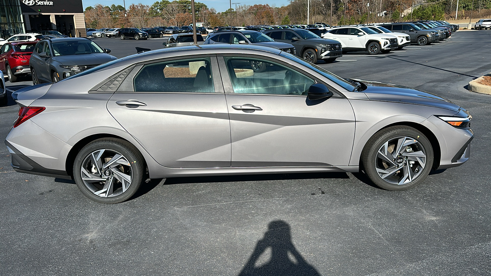 2025 Hyundai Elantra  8