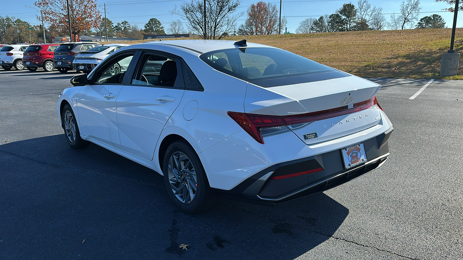 2025 Hyundai Elantra Hybrid  5