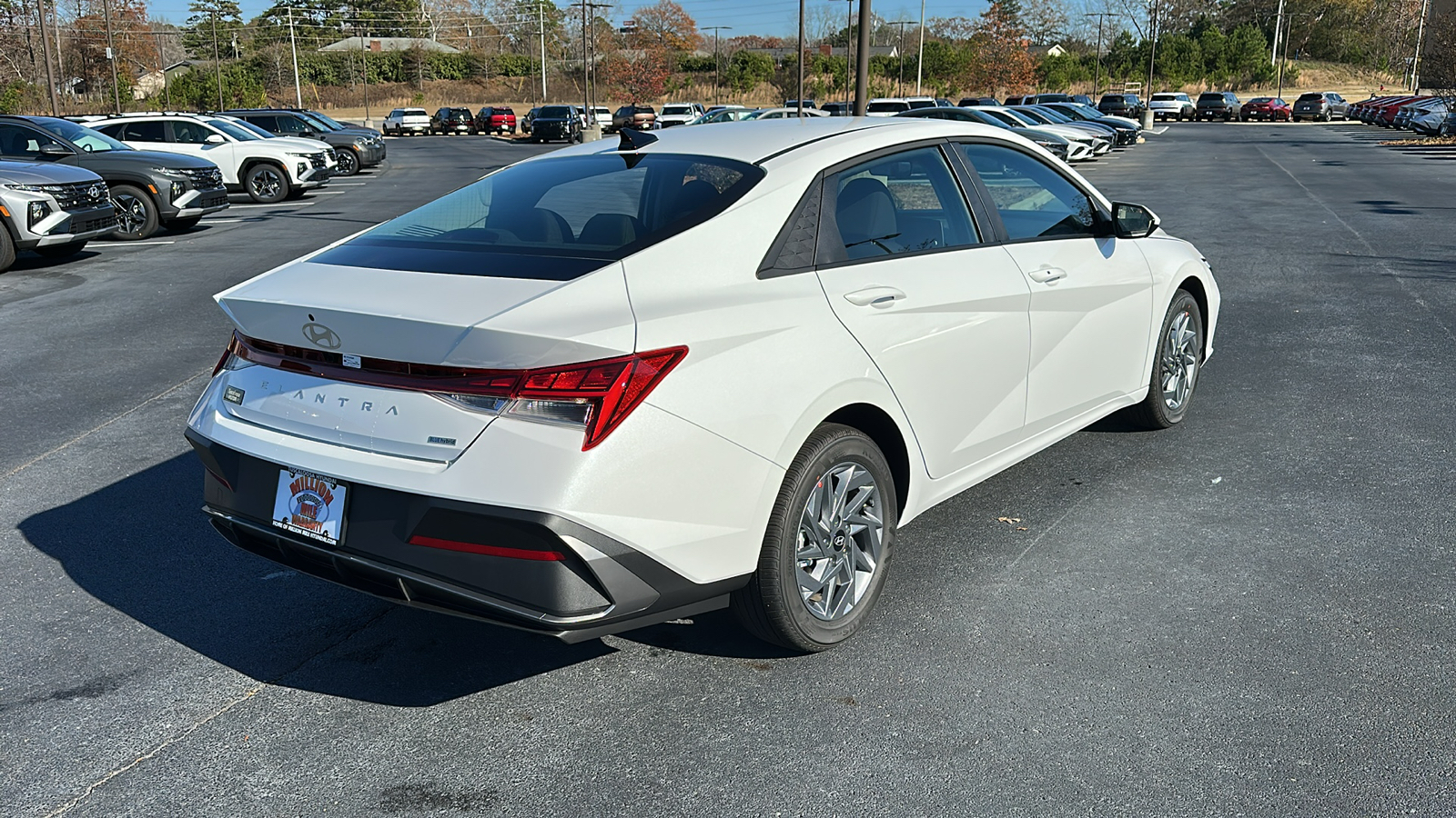 2025 Hyundai Elantra Hybrid  7