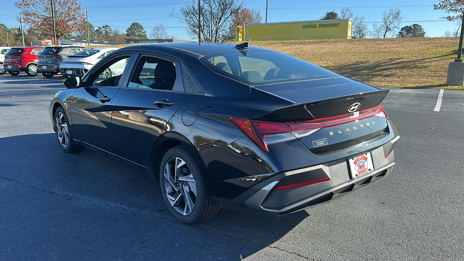 2025 Hyundai Elantra  5