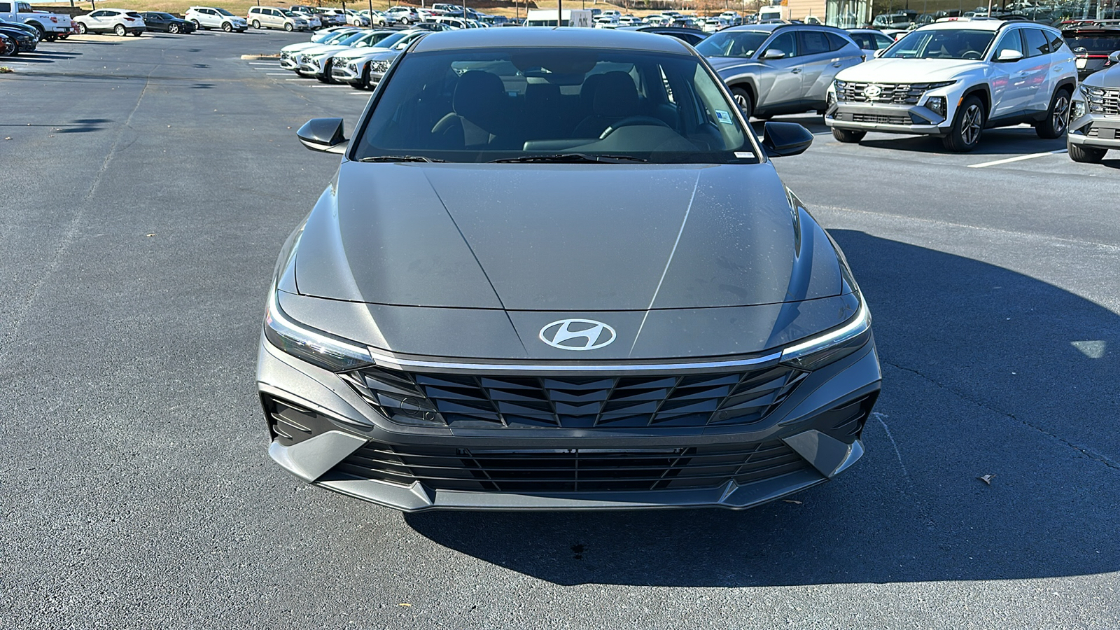 2025 Hyundai Elantra  2