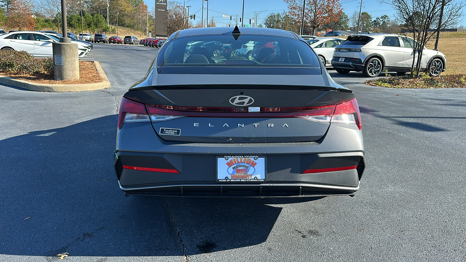 2025 Hyundai Elantra  6