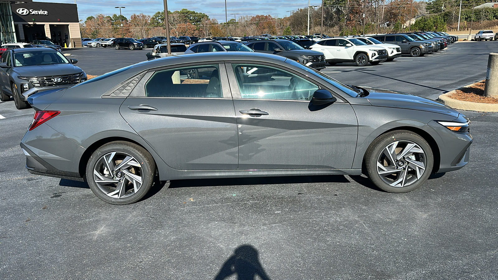 2025 Hyundai Elantra  8