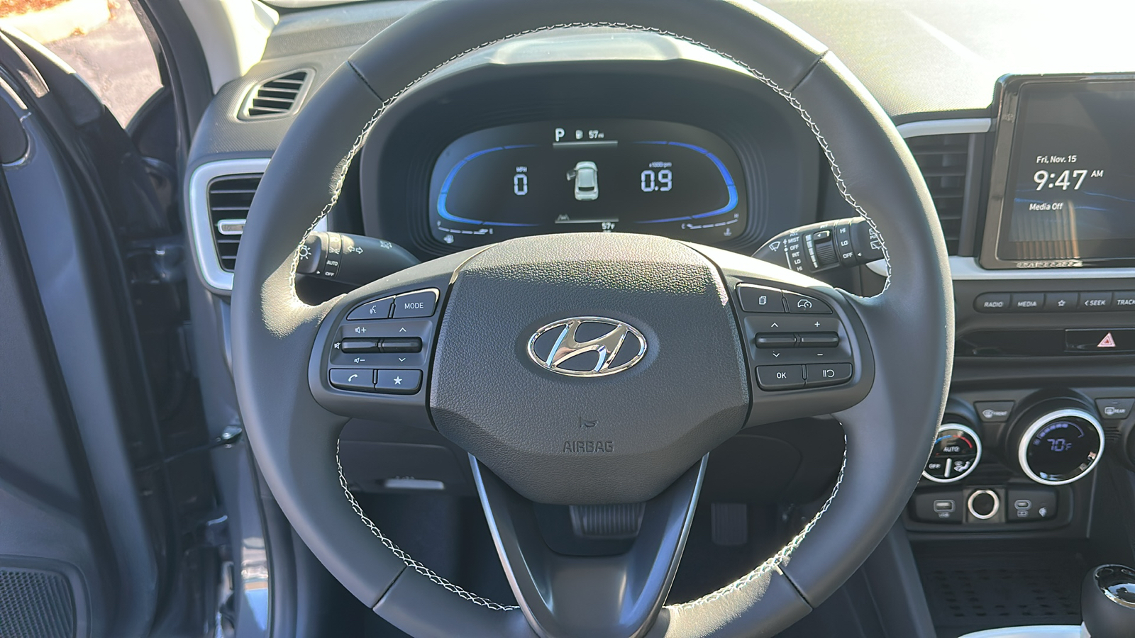 2025 Hyundai Venue  15