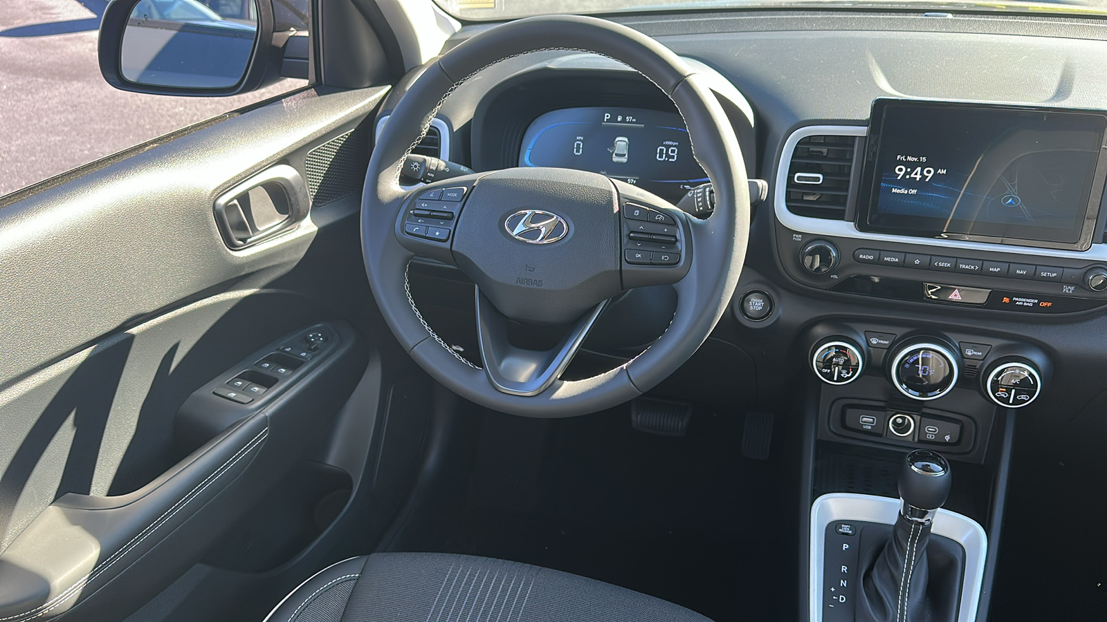 2025 Hyundai Venue  26