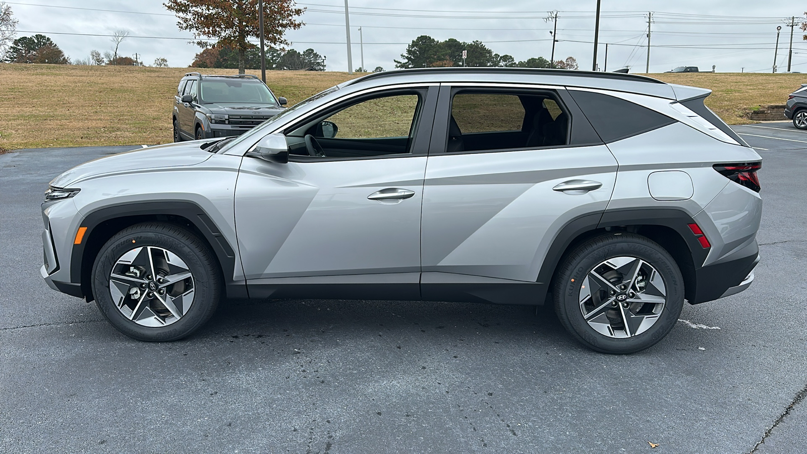 2025 Hyundai Tucson  4