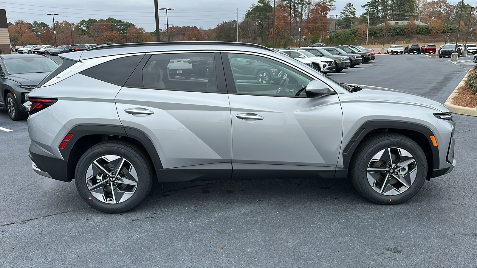 2025 Hyundai Tucson  8