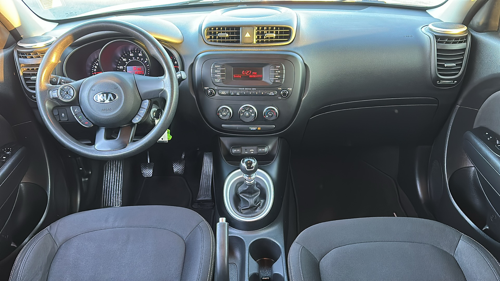 2016 Kia Soul  23