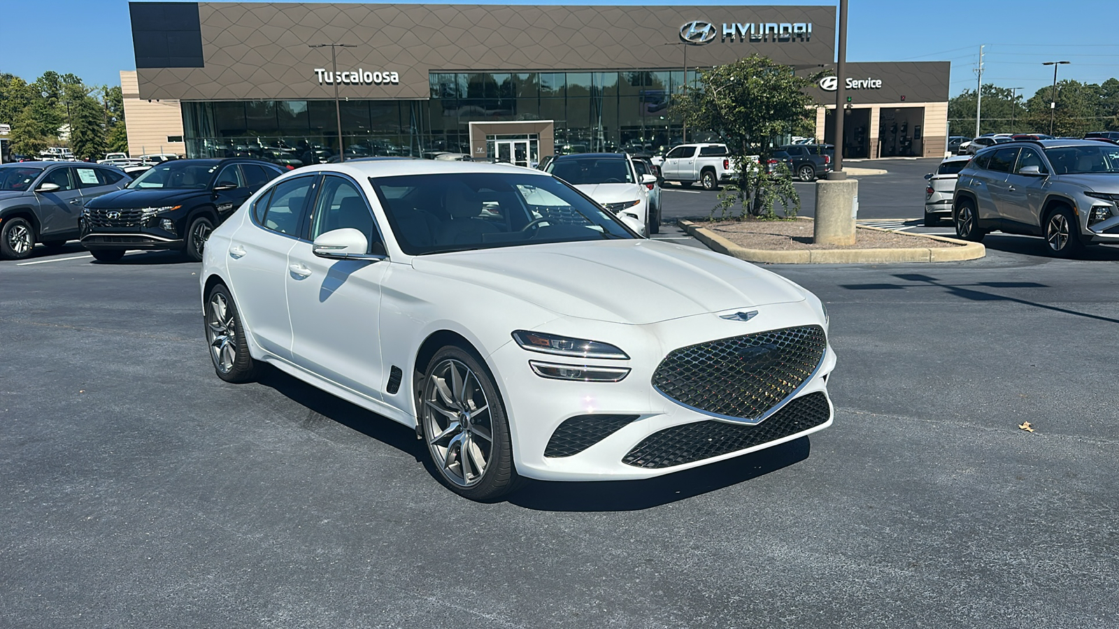 2023 Genesis G70  1