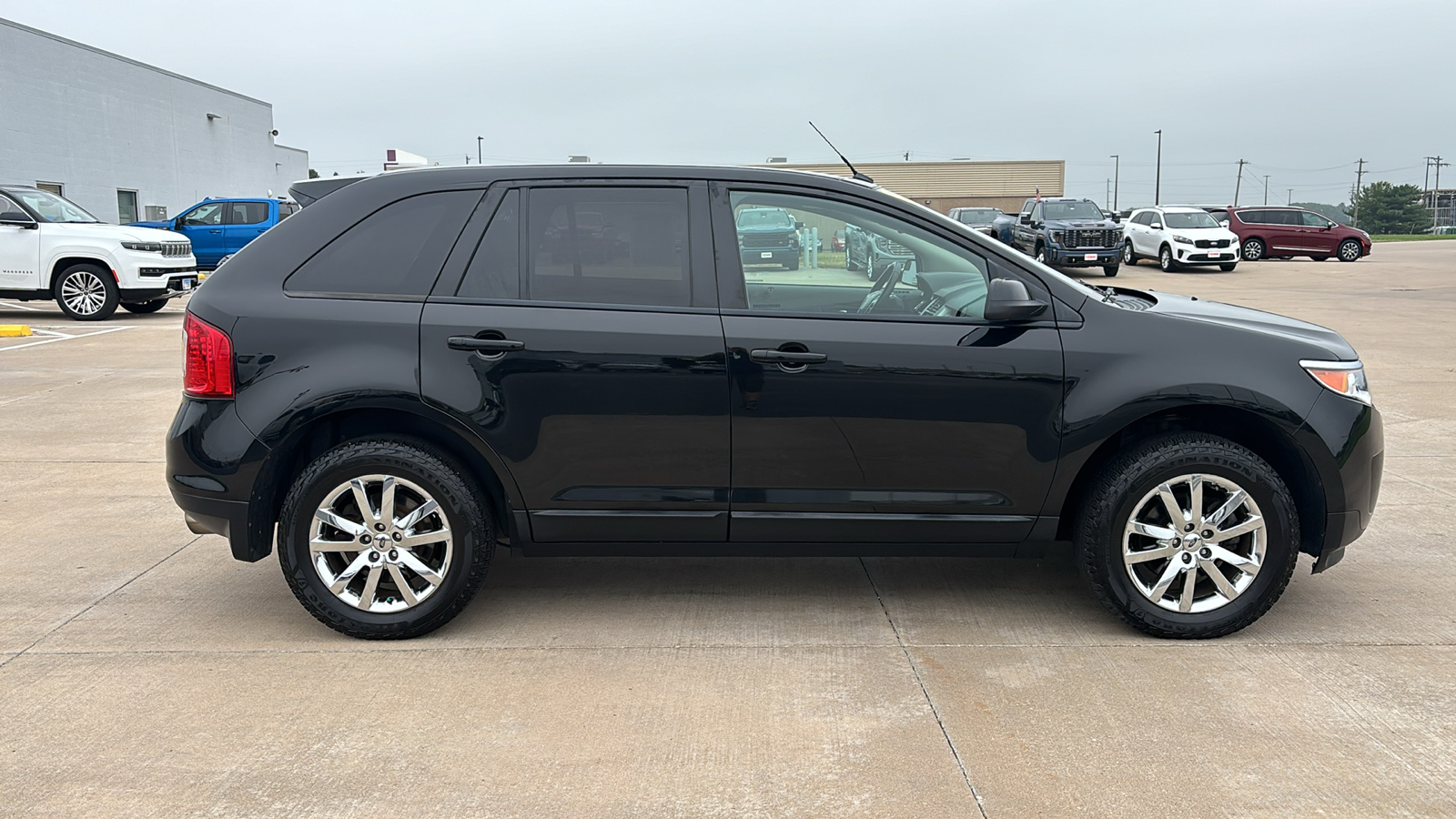 2013 Ford Edge  9