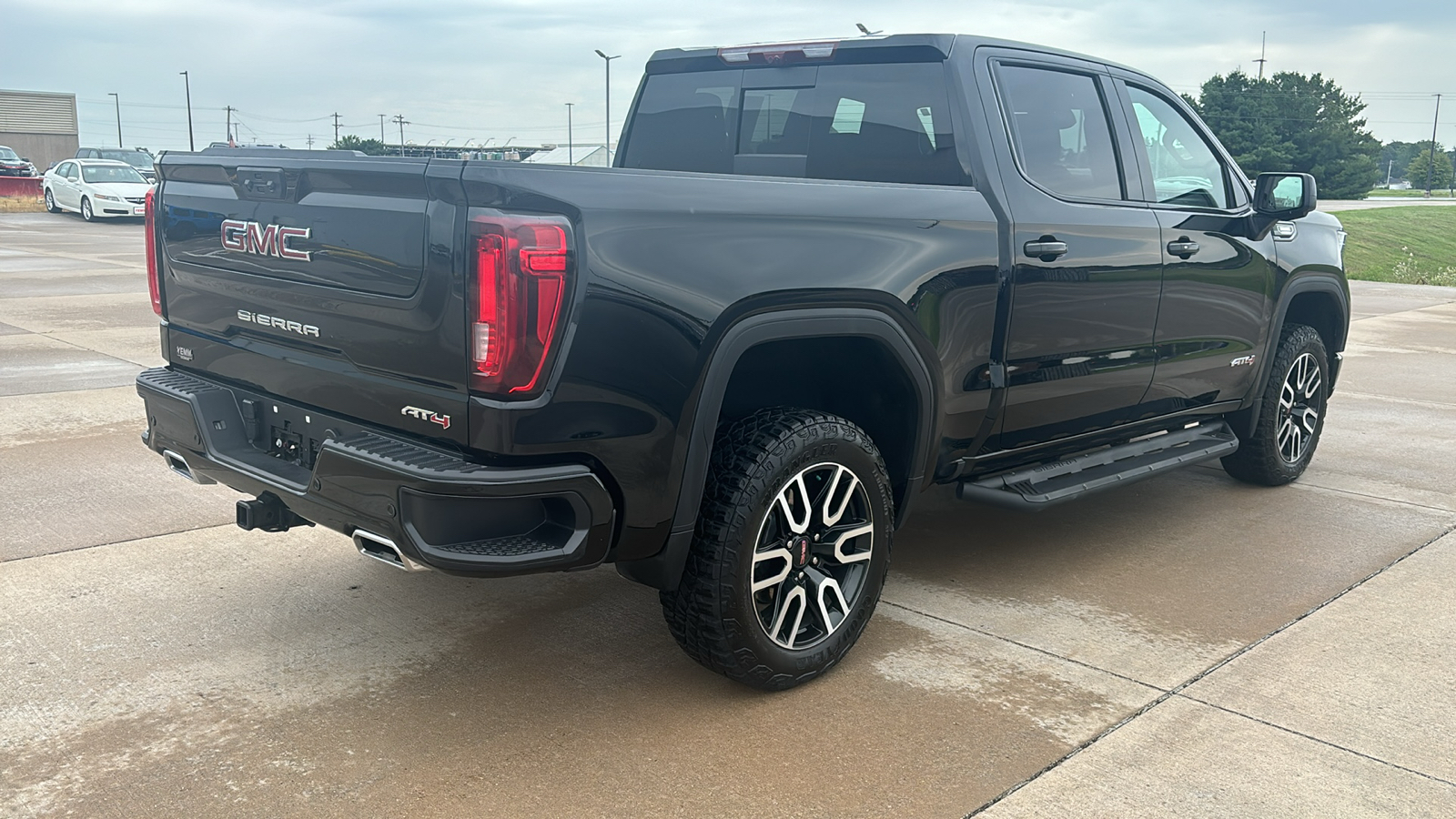 2024 GMC Sierra 1500 AT4 8