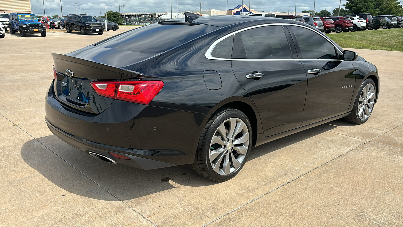 2018 Chevrolet Malibu Premier 8