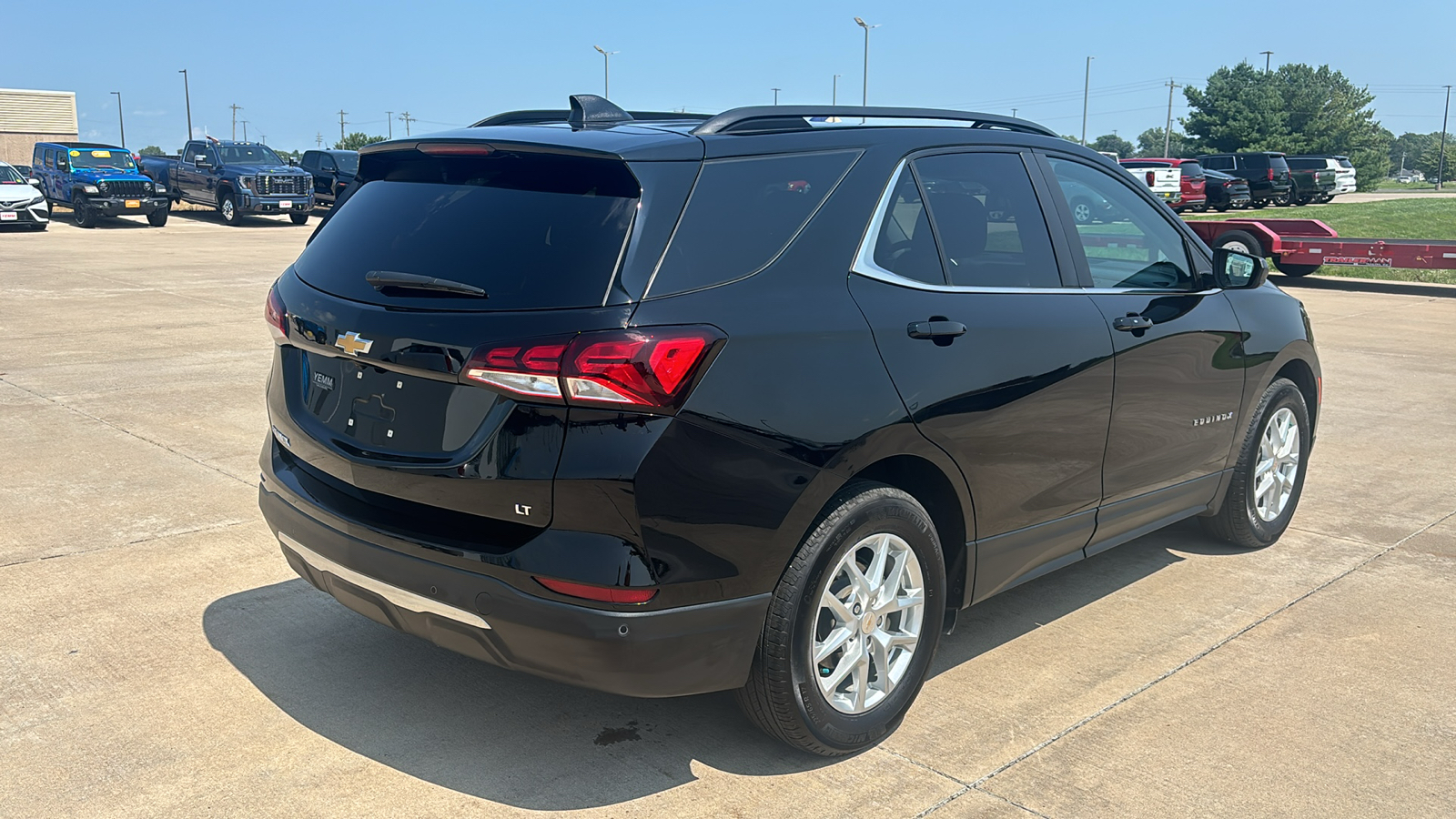 2022 Chevrolet Equinox LT 8