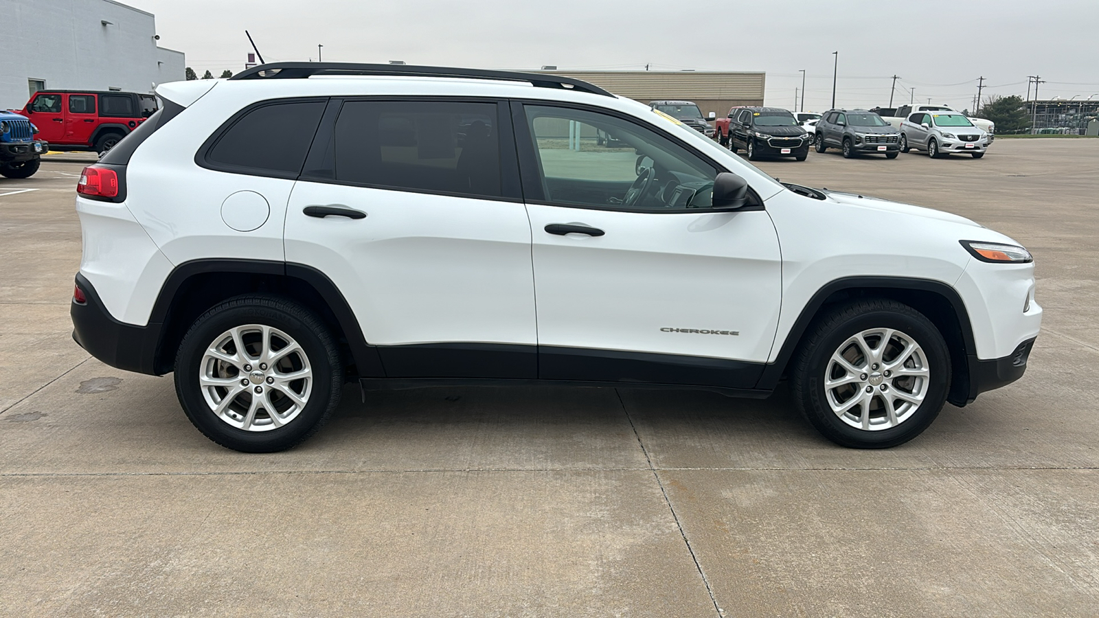 2017 Jeep Cherokee Sport 9