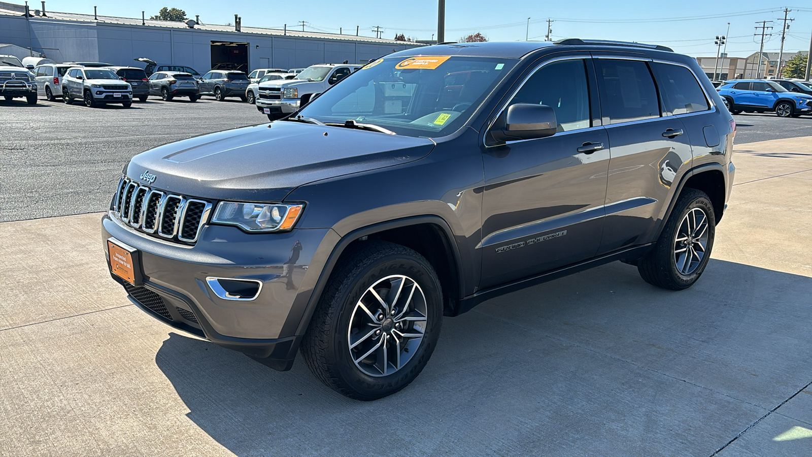 2020 Jeep Grand Cherokee Laredo E 4