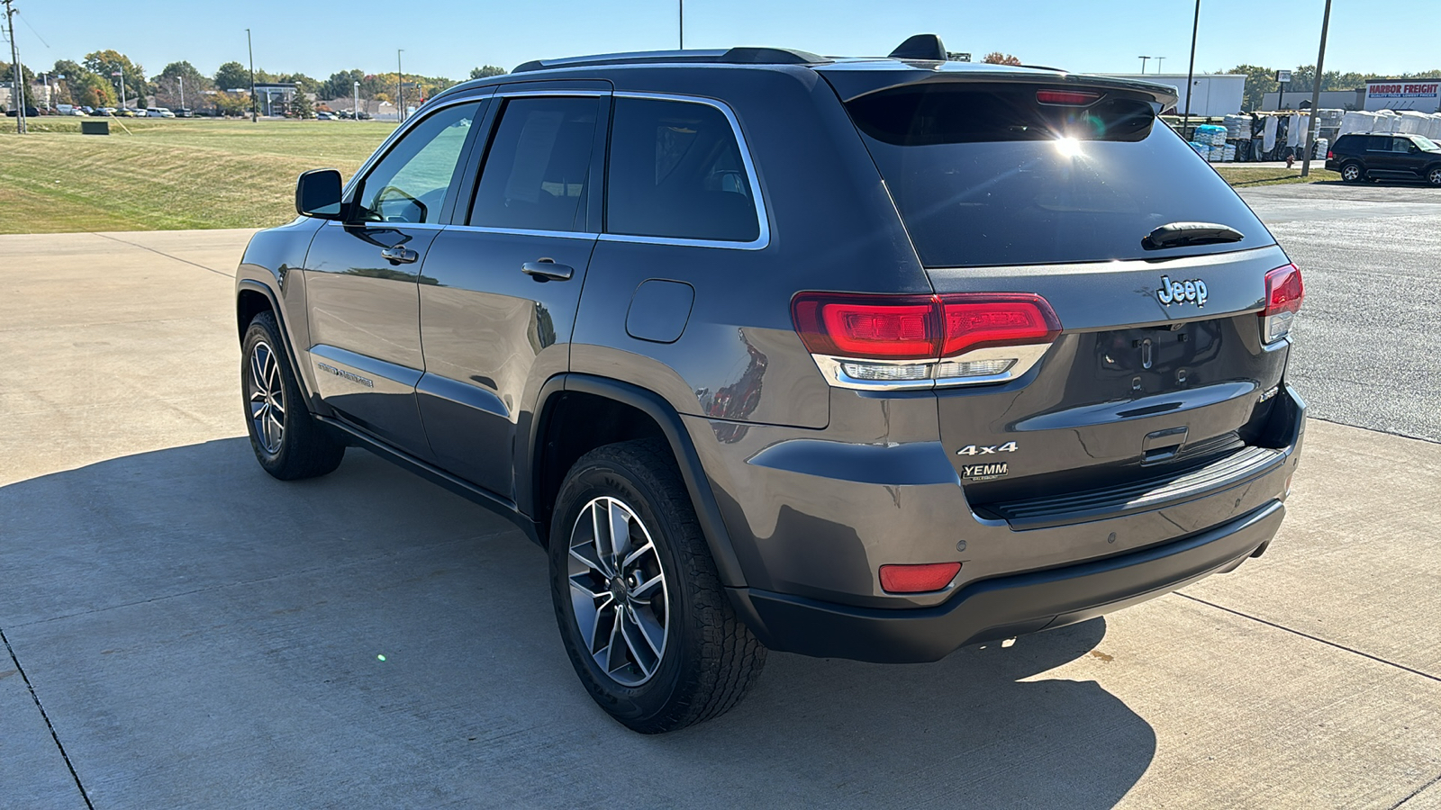 2020 Jeep Grand Cherokee Laredo E 6