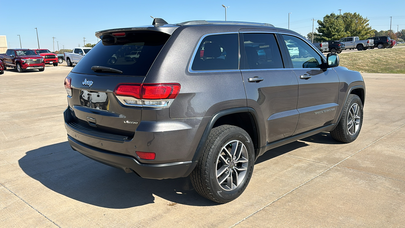 2020 Jeep Grand Cherokee Laredo E 8