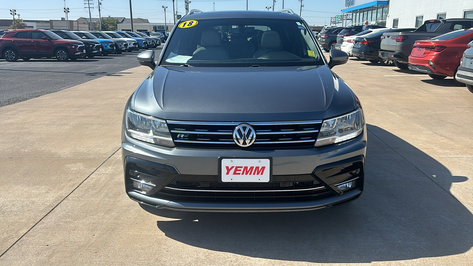 2018 Volkswagen Tiguan 2.0T SEL 3