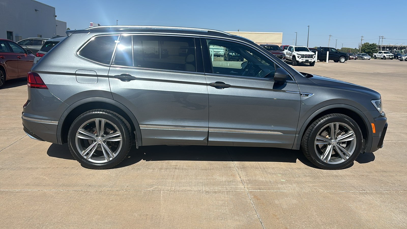 2018 Volkswagen Tiguan 2.0T SEL 9