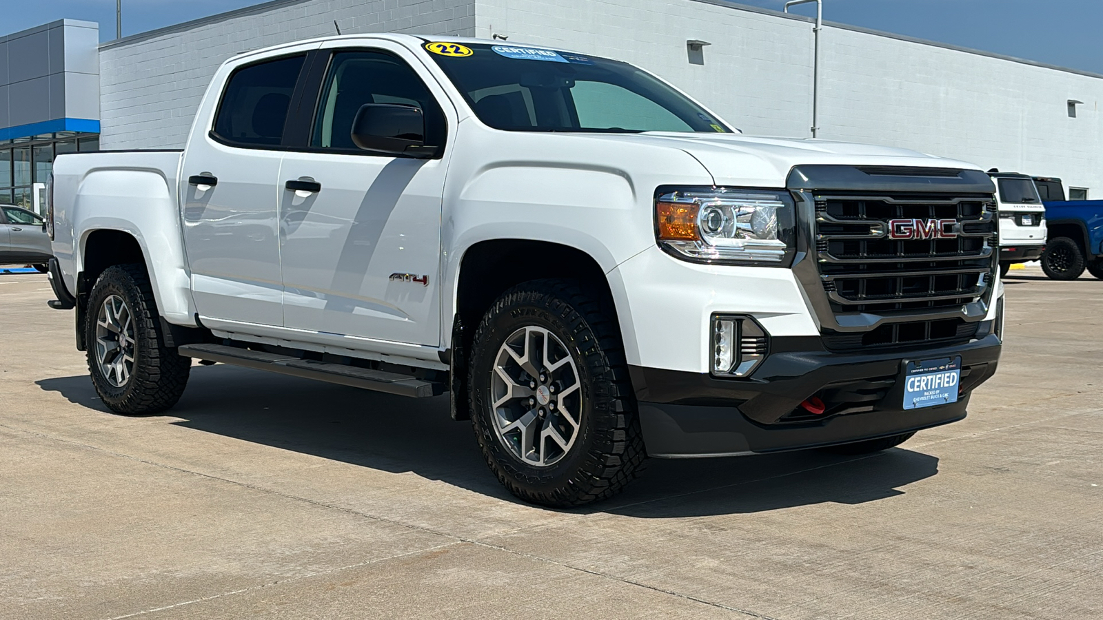 2022 GMC Canyon AT4 w/Leather 1