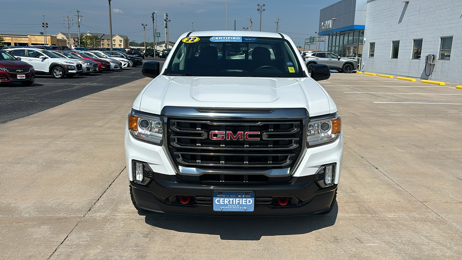 2022 GMC Canyon AT4 w/Leather 3