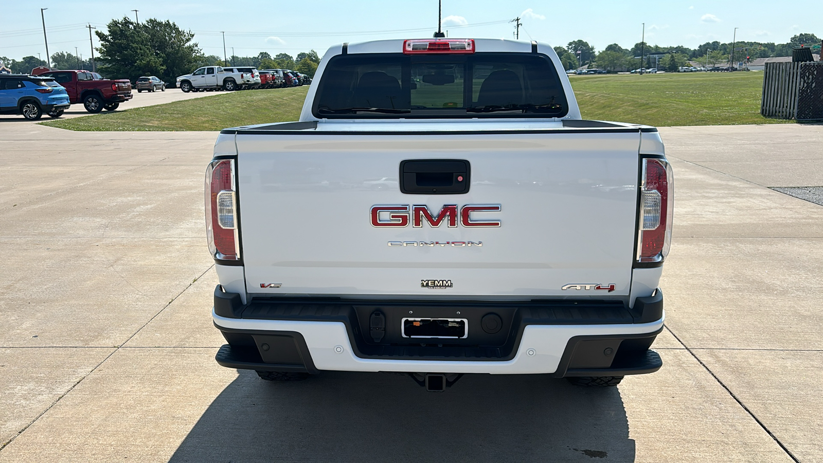 2022 GMC Canyon AT4 w/Leather 7