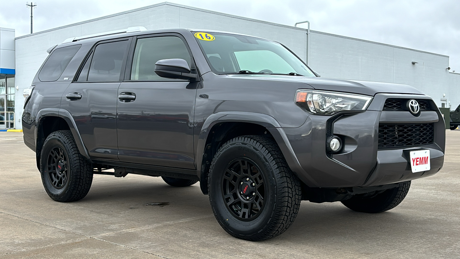 2016 Toyota 4Runner SR5 1