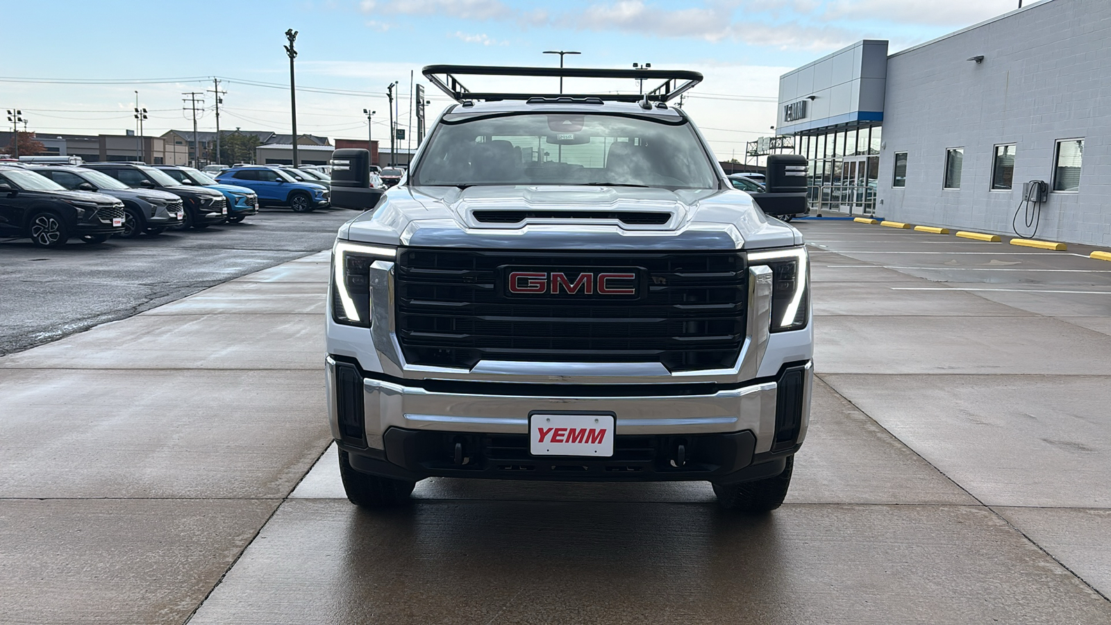 2024 GMC Sierra 3500HD Pro 3