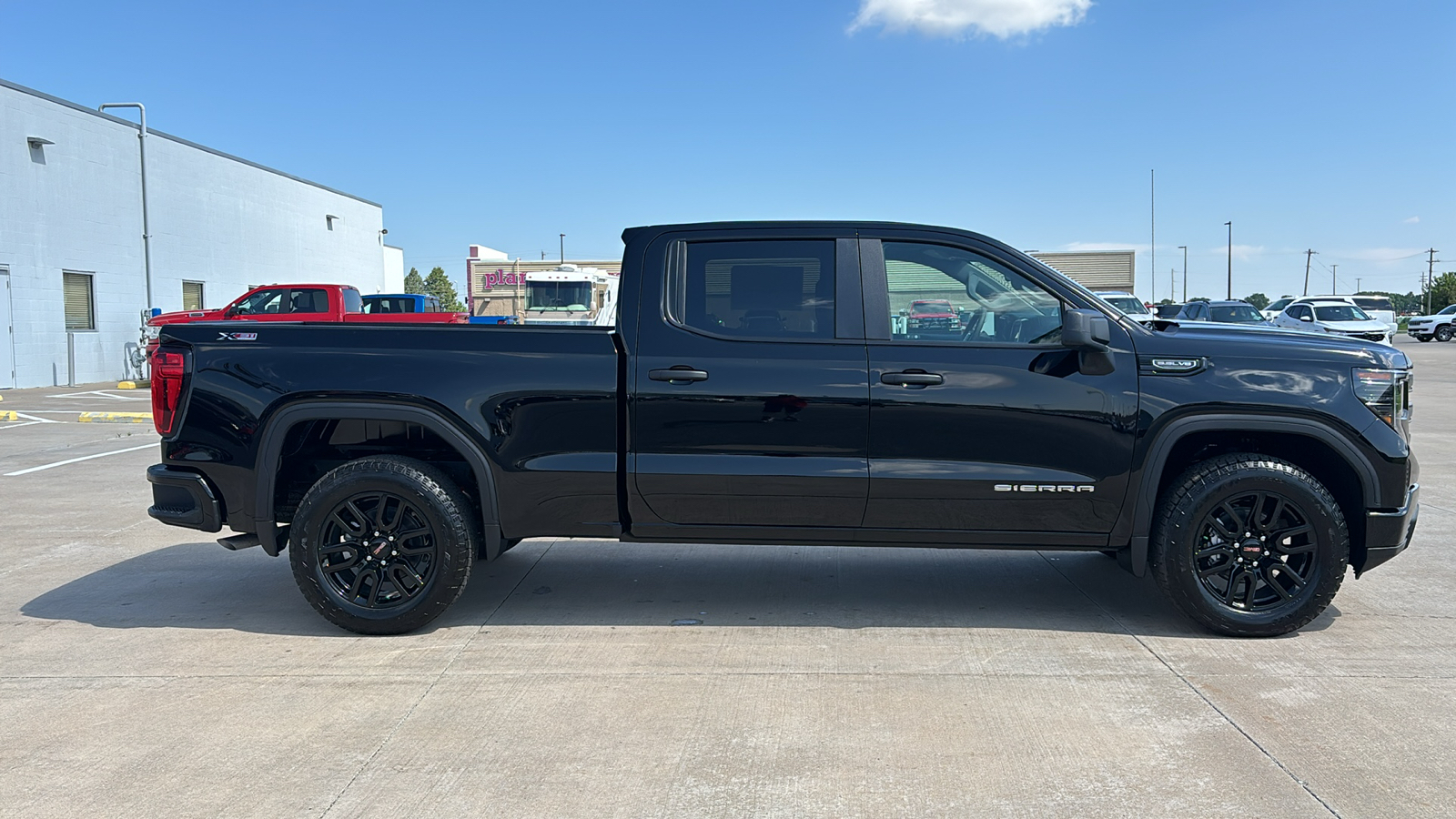 2024 GMC Sierra 1500 Pro 9