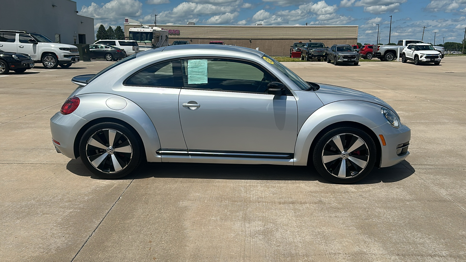 2013 Volkswagen Beetle 2.0 TSi 9