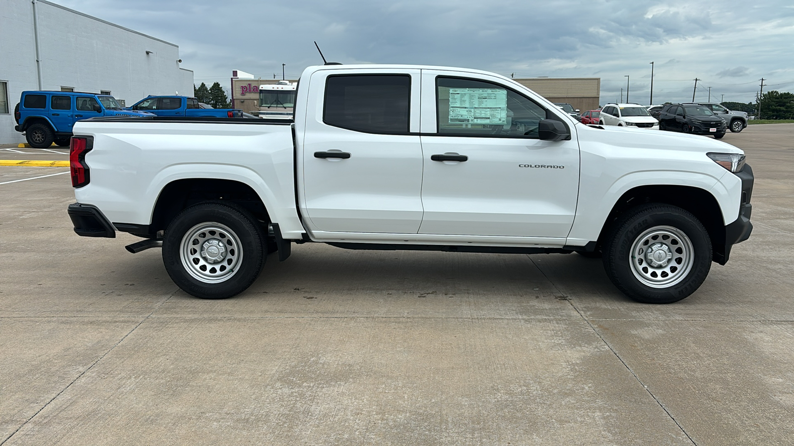 2024 Chevrolet Colorado Work Truck 9