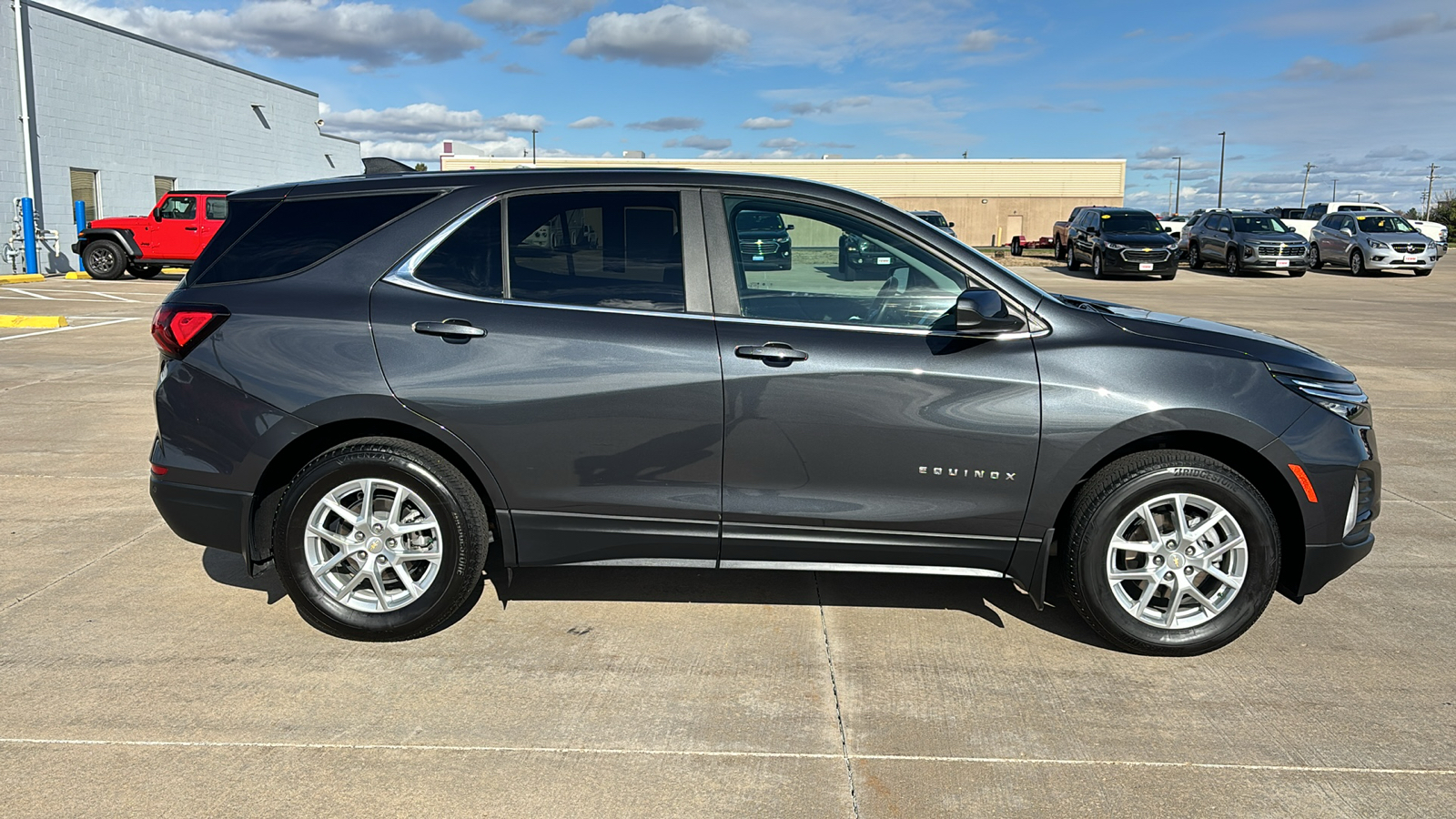 2022 Chevrolet Equinox LT 9