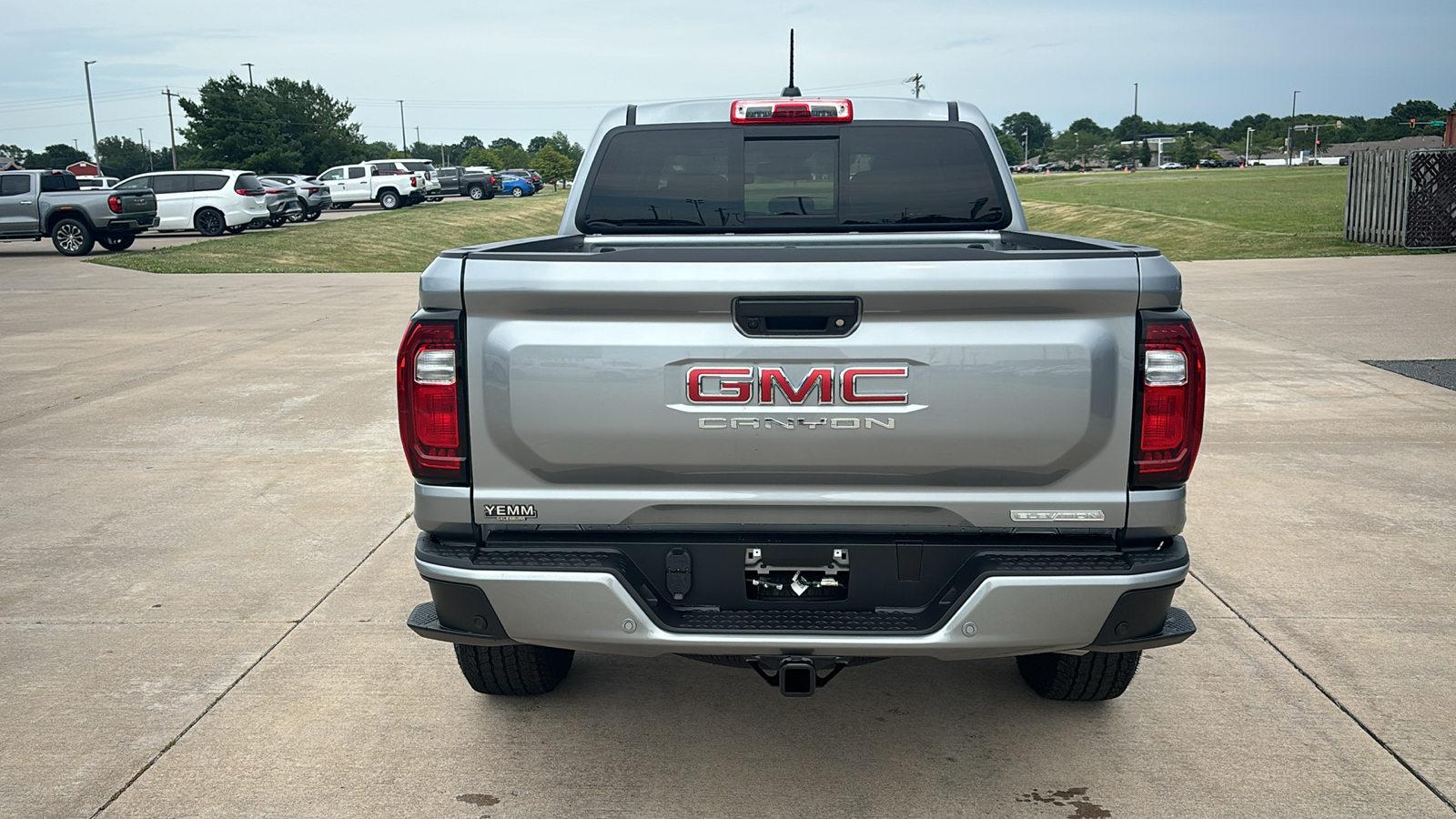 2024 GMC Canyon  7